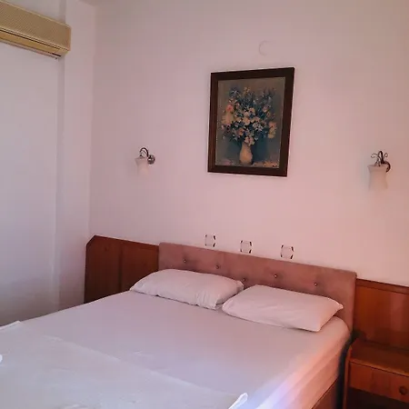Hotel Ikont Gulluk